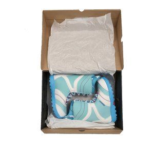 NEW! Burton Coco Womens Snowboard Boots!  Light Blue & White  Traditional Lace